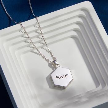 Collier Gravé Photo Personnalisé Hexagone Cadeaux Uniques Pour Couple - votrecollierprenomfr