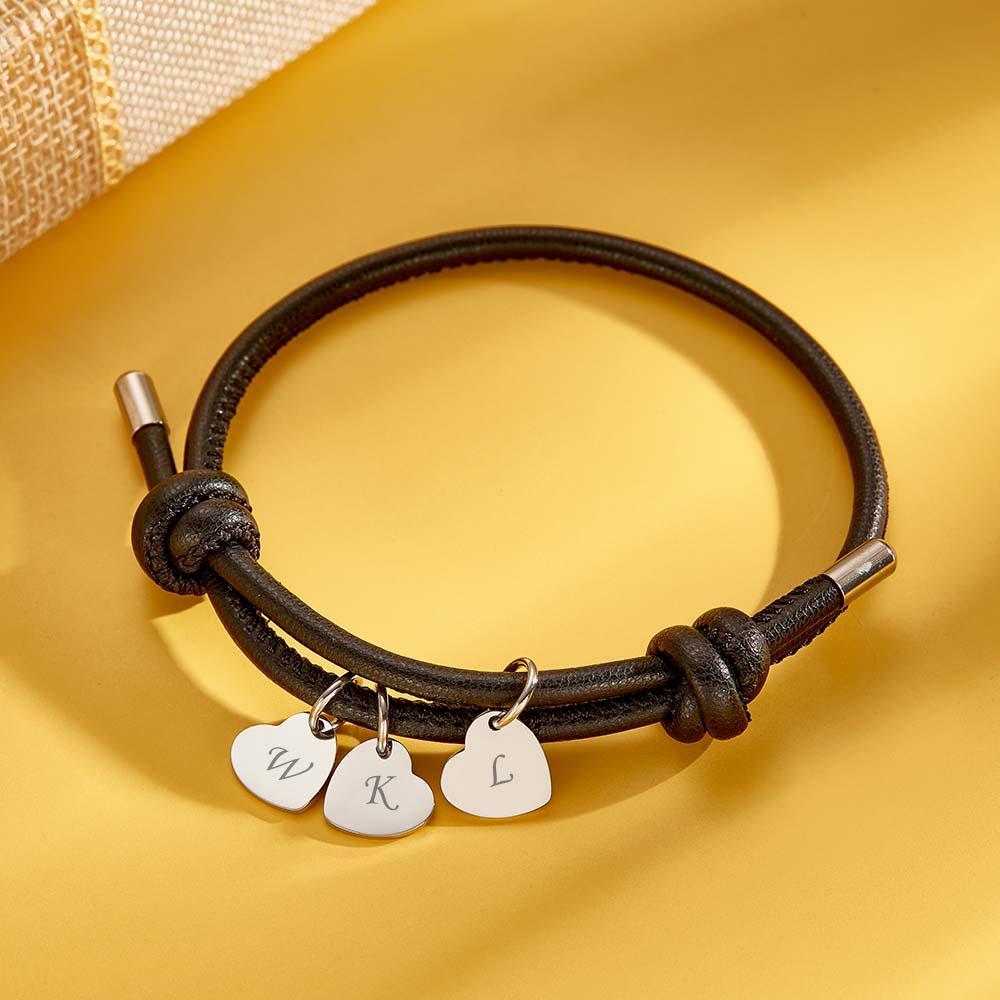 Bracelet En Cuir Gravé Avec Pendentifs En Forme De Cœur, Réglable, Exquis, Cadeaux Pour Les Amoureux - votrecollierprenomfr