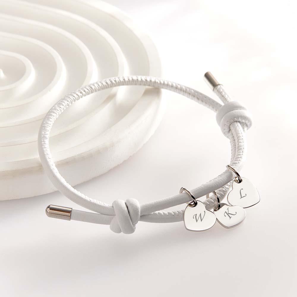 Bracelet En Cuir Gravé Avec Pendentifs En Forme De Cœur, Réglable, Exquis, Cadeaux Pour Les Amoureux - votrecollierprenomfr