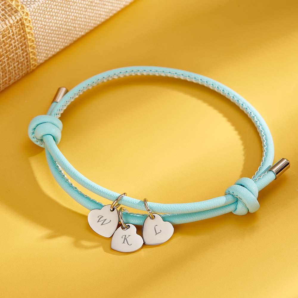 Bracelet En Cuir Gravé Avec Pendentifs En Forme De Cœur, Réglable, Exquis, Cadeaux Pour Les Amoureux - votrecollierprenomfr