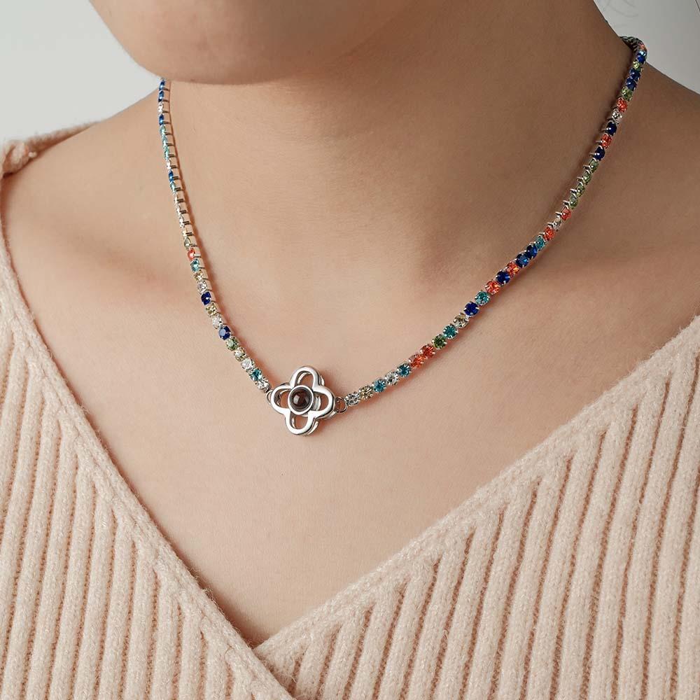 Collier De Projection Personnalisé Chaîne De Tennis Trèfle À Quatre Feuilles Cadeau Pour Elle - votrecollierprenomfr