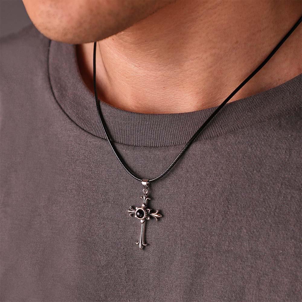 Collier De Projection Personnalisé Cadeau De Croix Vintage Pour Hommes - votrecollierprenomfr
