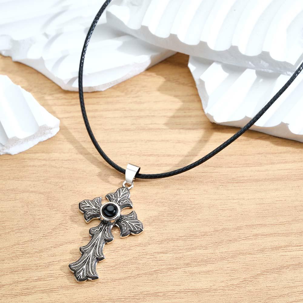 Collier De Projection Personnalisé Totem Cross Cadeau De Mode Pour Hommes - votrecollierprenomfr