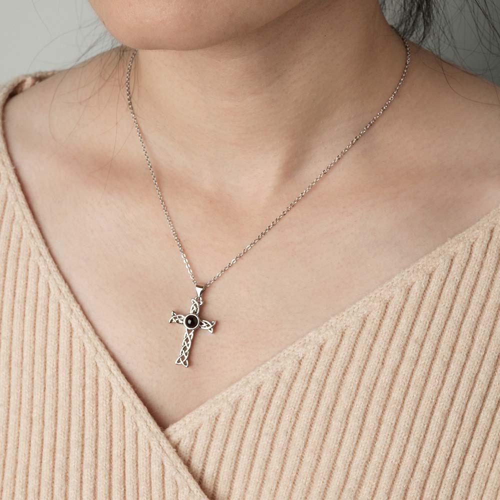 Collier De Projection Personnalisé Totem Cross Cadeau Unique - votrecollierprenomfr