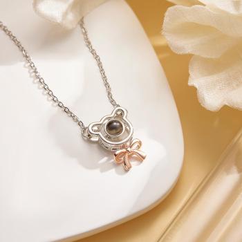 Collier De Projection Personnalisé, Ours À Nœud, Cadeau Mignon Pour Fille - votrecollierprenomfr