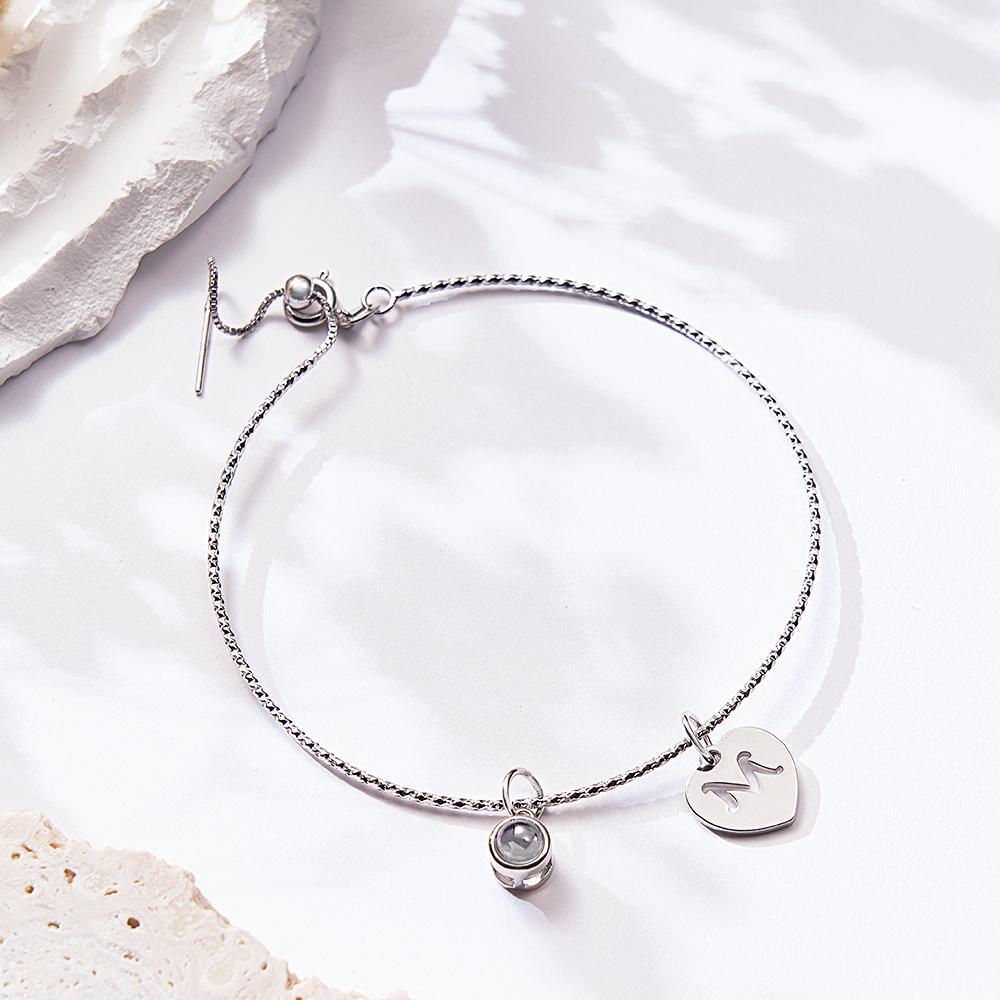 Bracelet De Lettre De Projection Personnalisé, Cadeau Simple Pour Elle - votrecollierprenomfr