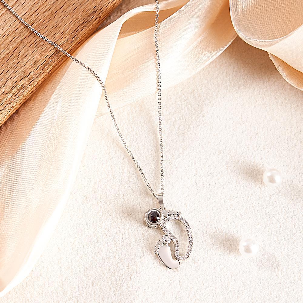 Collier De Projection Personnalisé Cadeaux De Couple De Diamant De Pieds Drôles - votrecollierprenomfr
