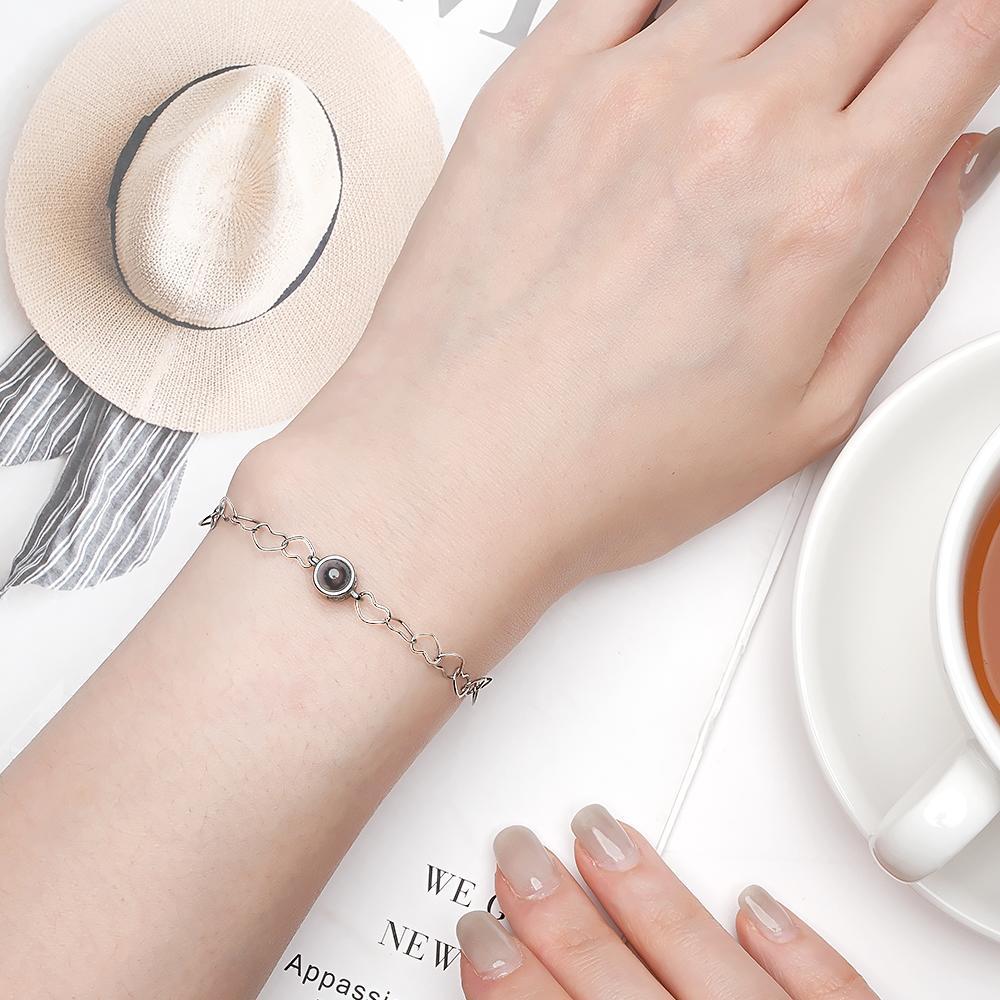 Bracelet De Projection Personnalisé Chaîne De Cœur Cadeau Unique Pour Elle - votrecollierprenomfr