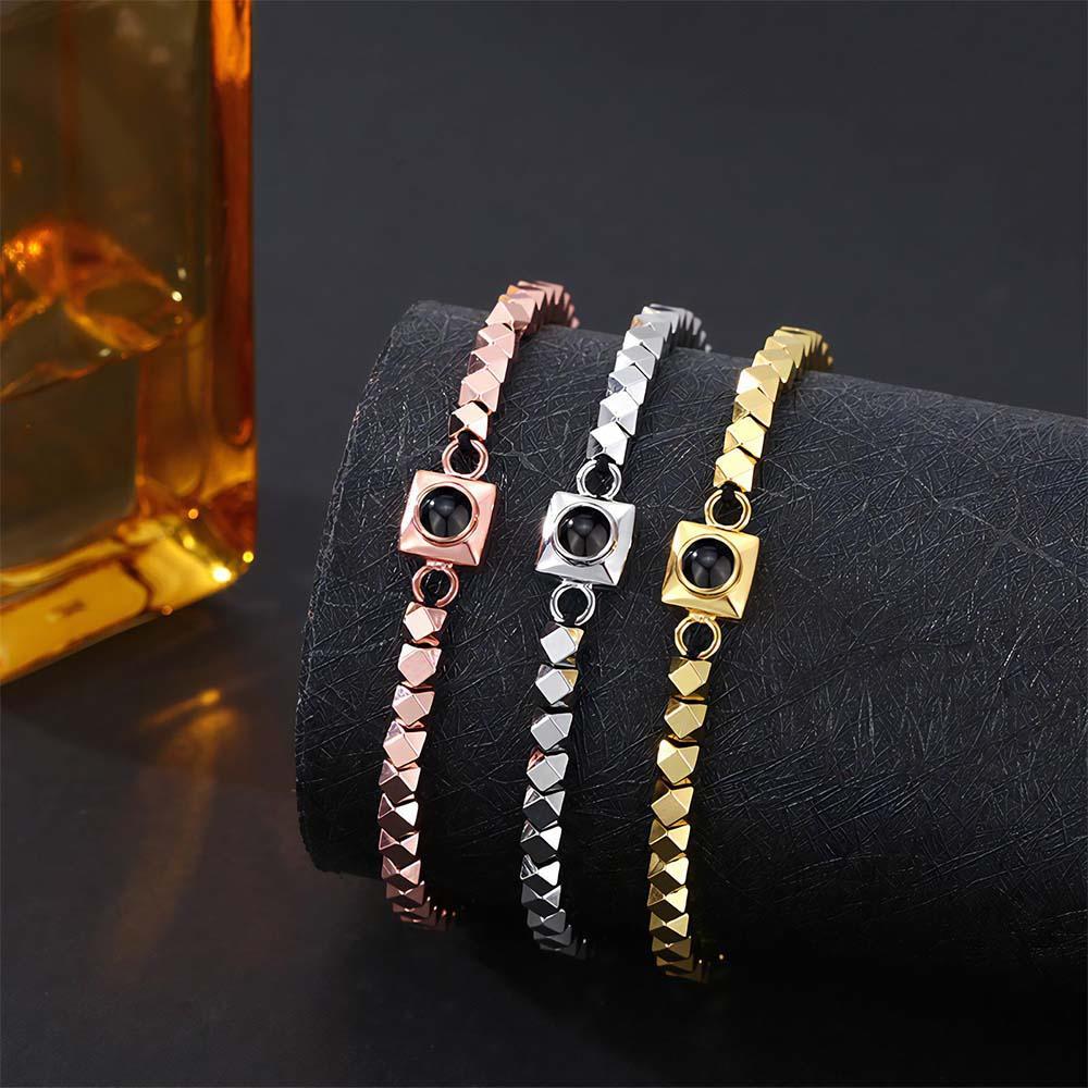 Bracelet De Projection Carré Personnalisé, Perles De Forme Spéciale, Cadeau Pour Lui - votrecollierprenomfr