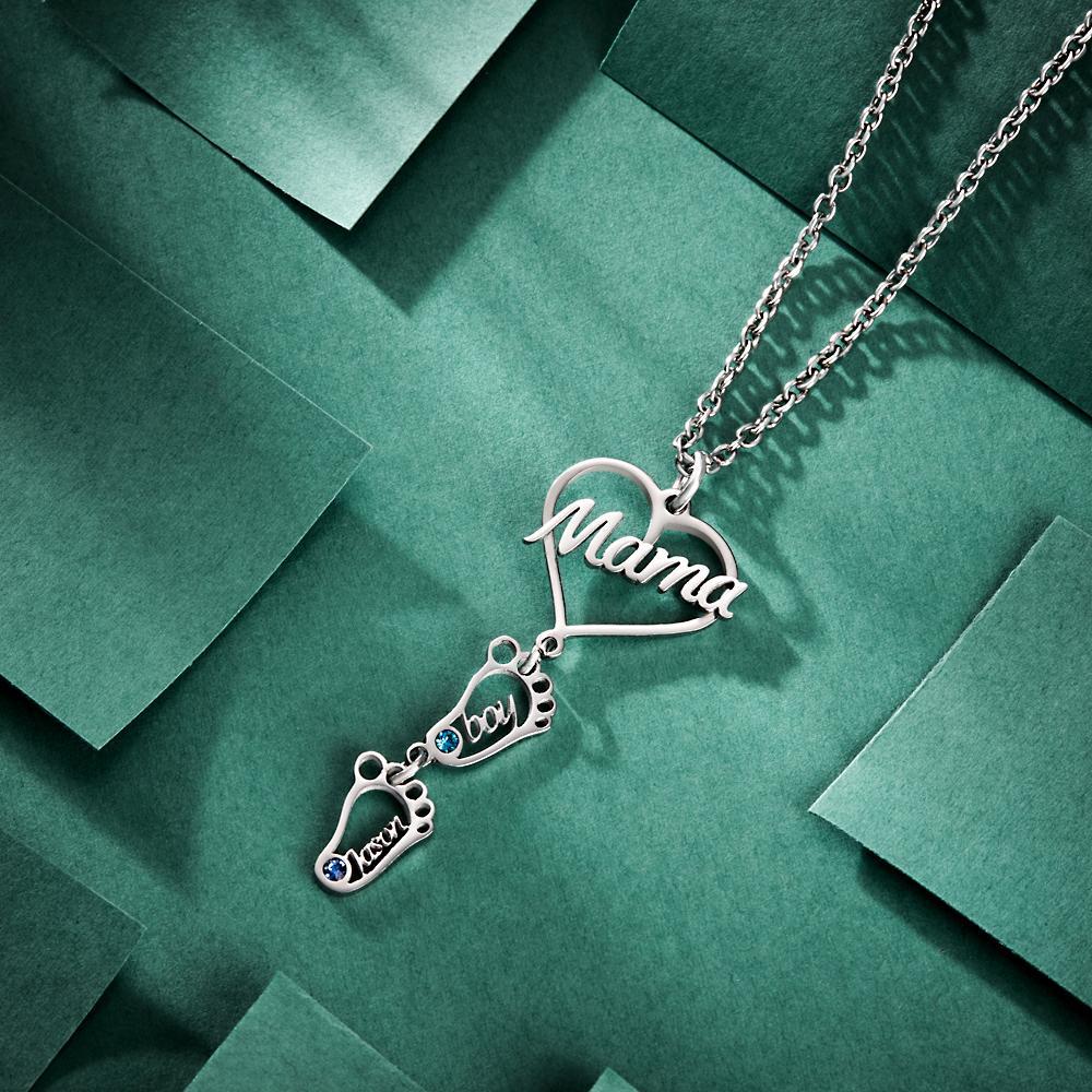 Collier Prénom Gravé Personnalisé Love Mama Coeur Avec Diamants Baby Feet Charm - votrecollierprenomfr