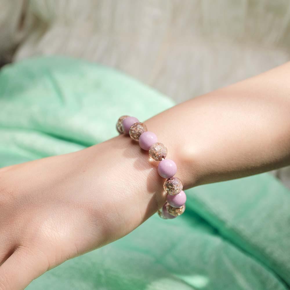 Bracelet De Perles Extensibles En Verre Luciole Violet, Brillant Dans Le Noir, Bracelet Lumineux - votrecollierprenomfr
