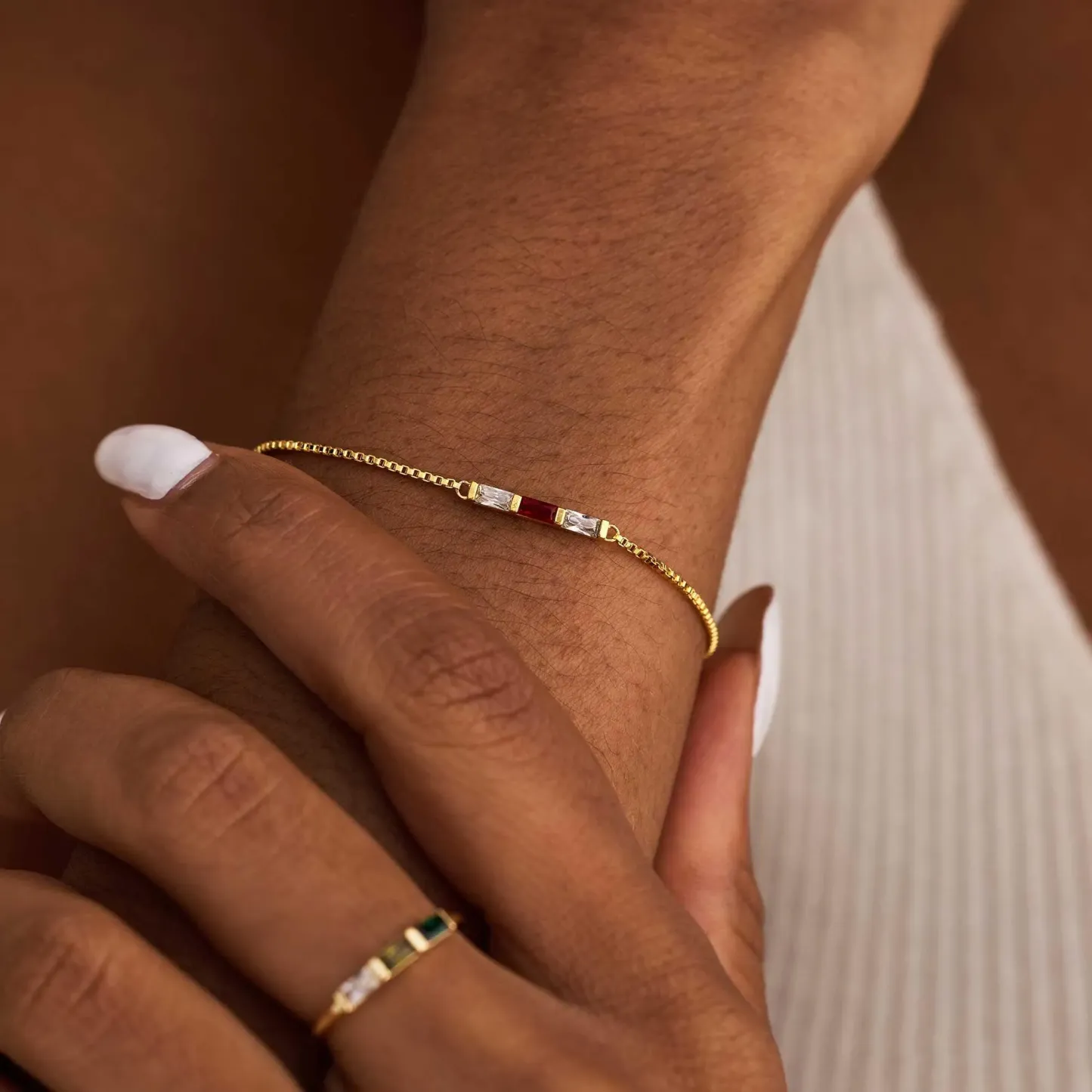 Bracelet Baguette Personnalisé Avec Pierre De Naissance - Bracelet Délicat Avec Pierre De Naissance Familiale - Bracelet Moderne Avec Pierre De Naissance - Cadeau De Noël Pour Elle - votrecollierprenomfr