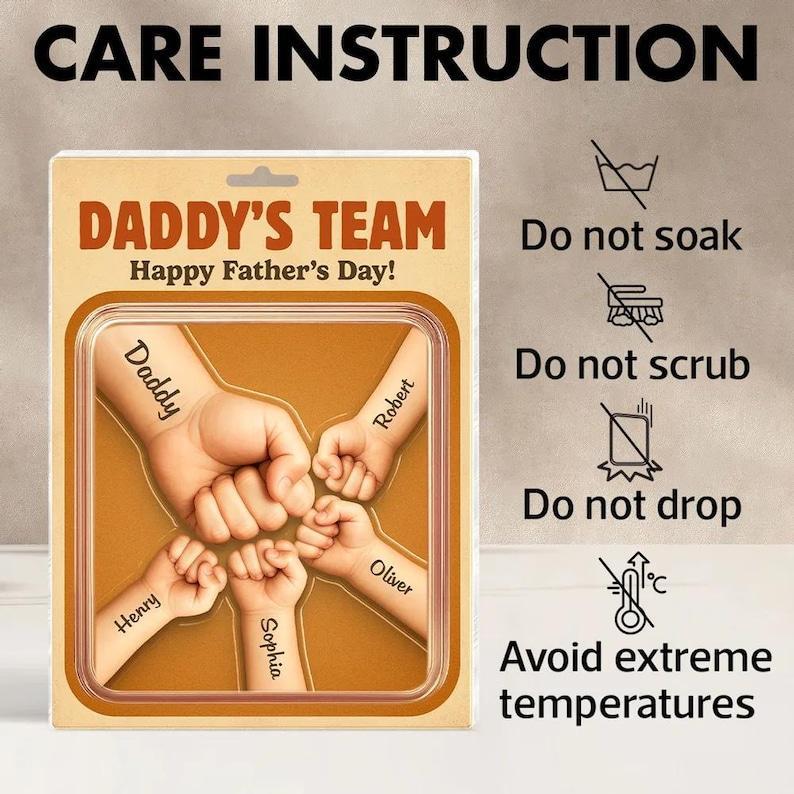 Daddy Team Fist Bump Custom Figure Plaque De Bloc Acrylique Personnalisée, Cadeau Personnalisé De La Fête Des Pères Pour Les Papas, Mari, Idée Cadeau Pour Papa - votrecollierprenomfr