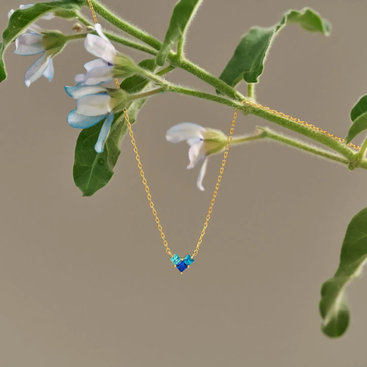 Collier Pendentif Cœur Délicat Personnalisé Avec Pierre De Naissance - Collier Minimaliste - Cadeau Saint-valentin - votrecollierprenomfr