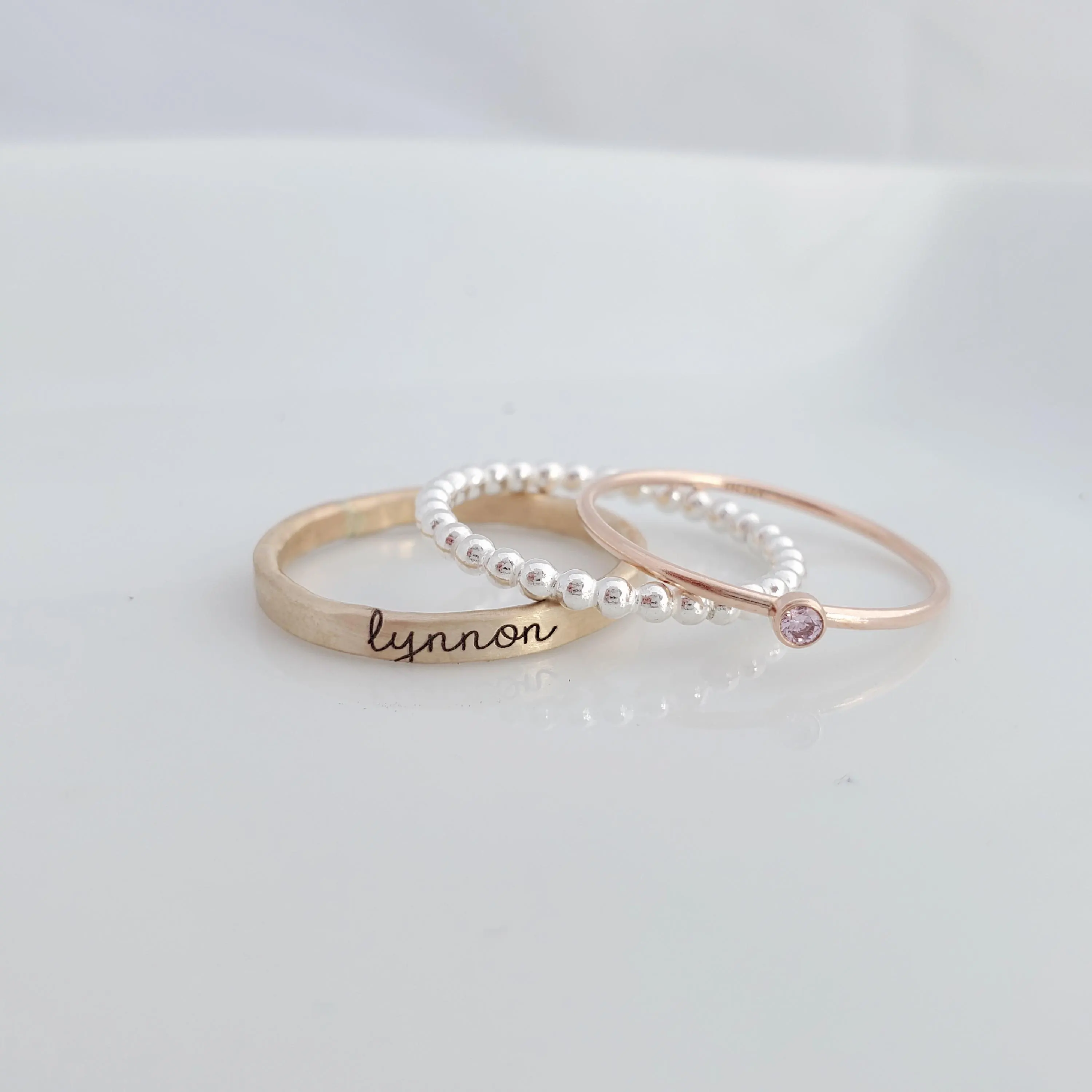 Bague Personnalisée Avec Prénom En Écriture Cursive Et Pierre De Naissance - Bague Élégante Gravée Avec Prénom Et Mois De Naissance - Cadeau Pour Elle