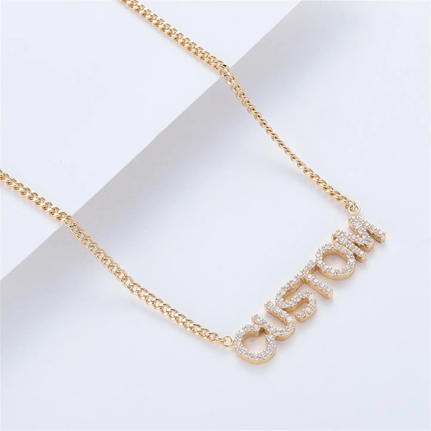 Collier Prénom Personnalisé Serti De Diamants Pour Femme - Collier Prénom Étincelant Sur Mesure - Cadeau Saint-valentin - votrecollierprenomfr