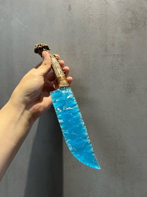 Cosplay ブラインドボックス ハンターナイフ - ランダムな素材とランダムなハンドル