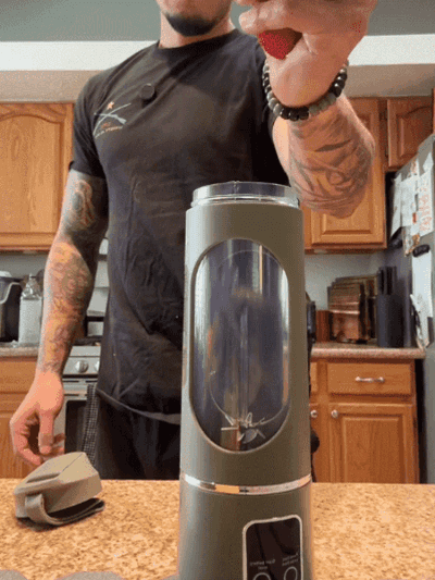 【Health Hack】🍃BlendPro™ - Professional-Grade Blender in Your Pocket！Lightweight & USB Rechargeable！