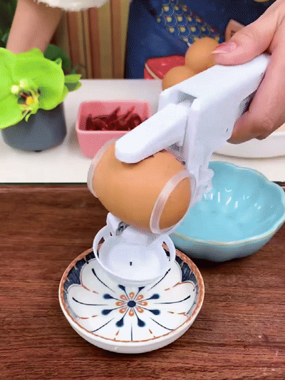 Handheld egg liquid filter opener