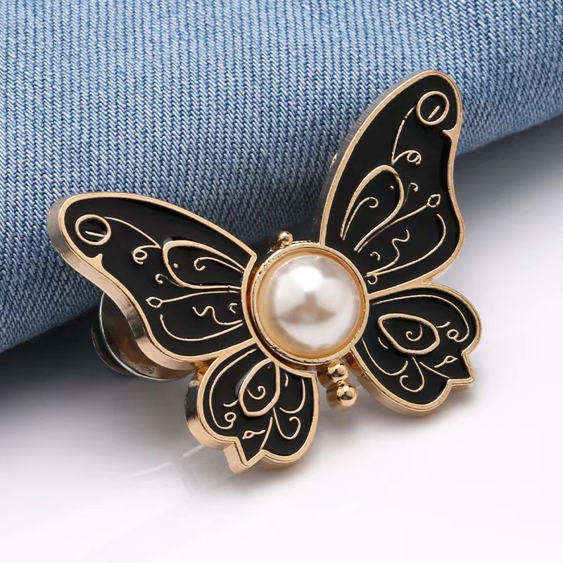 No-sew, no-nail butterfly adjustment buckle