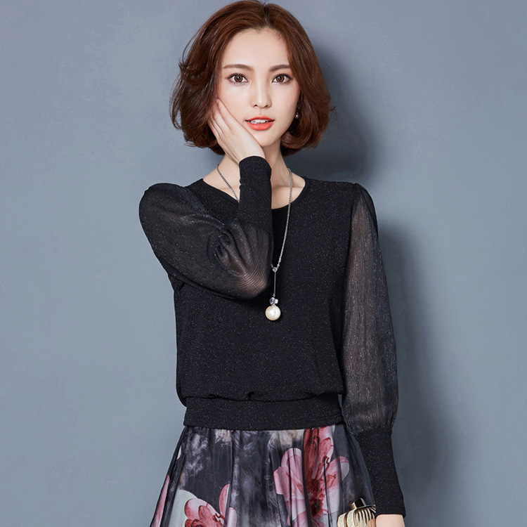 Simple figure-flattering gauze long sleeve blouse