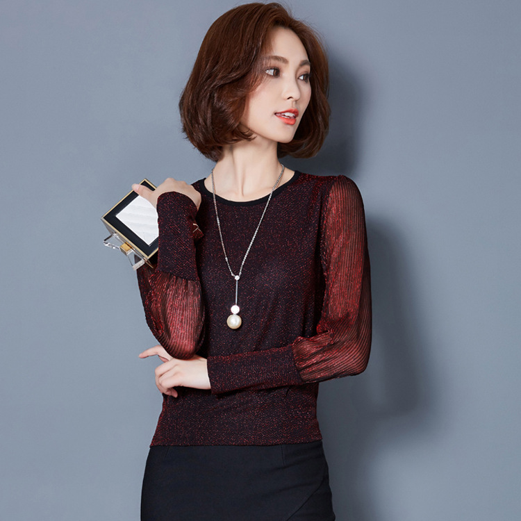 Simple figure-flattering gauze long sleeve blouse