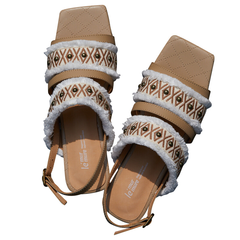 Roman checkered sandals
