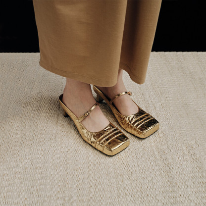 Golden square-toe slippers