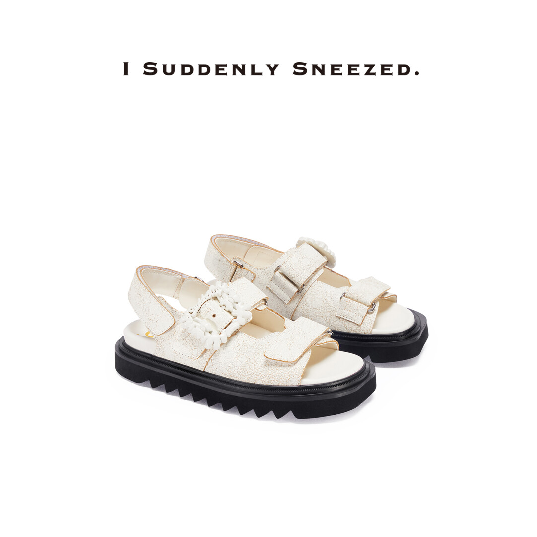 Cream Flower Buckle Beach Sandals