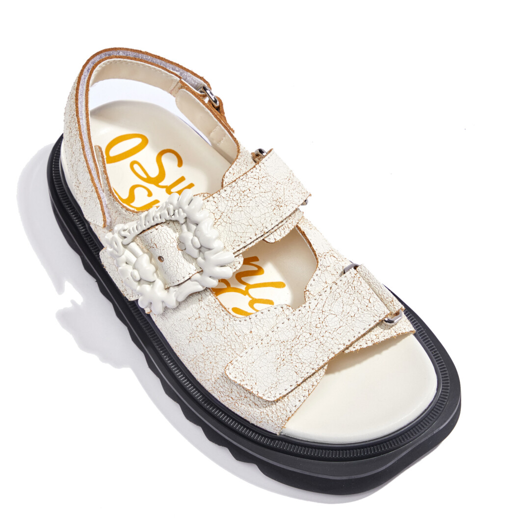 Cream Flower Buckle Beach Sandals