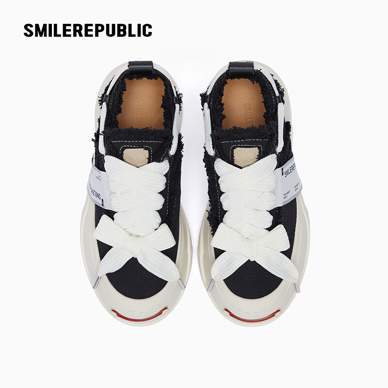 Snake Print Low-Top Shoes