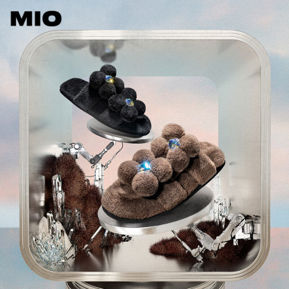 Sweet faux fur sandals