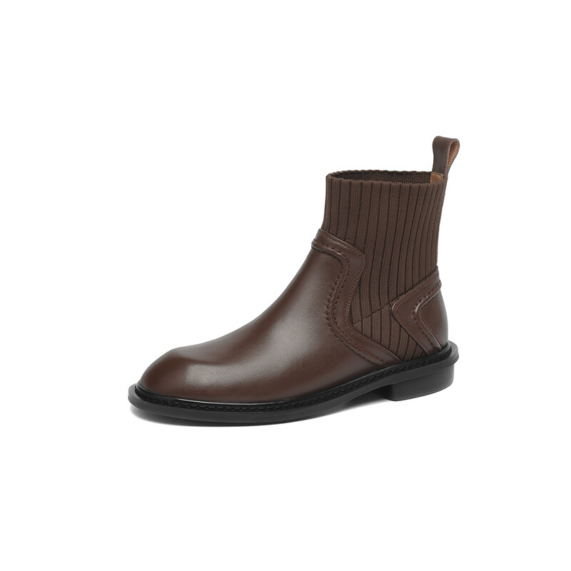 Round-Toe Low-Heel Boots
