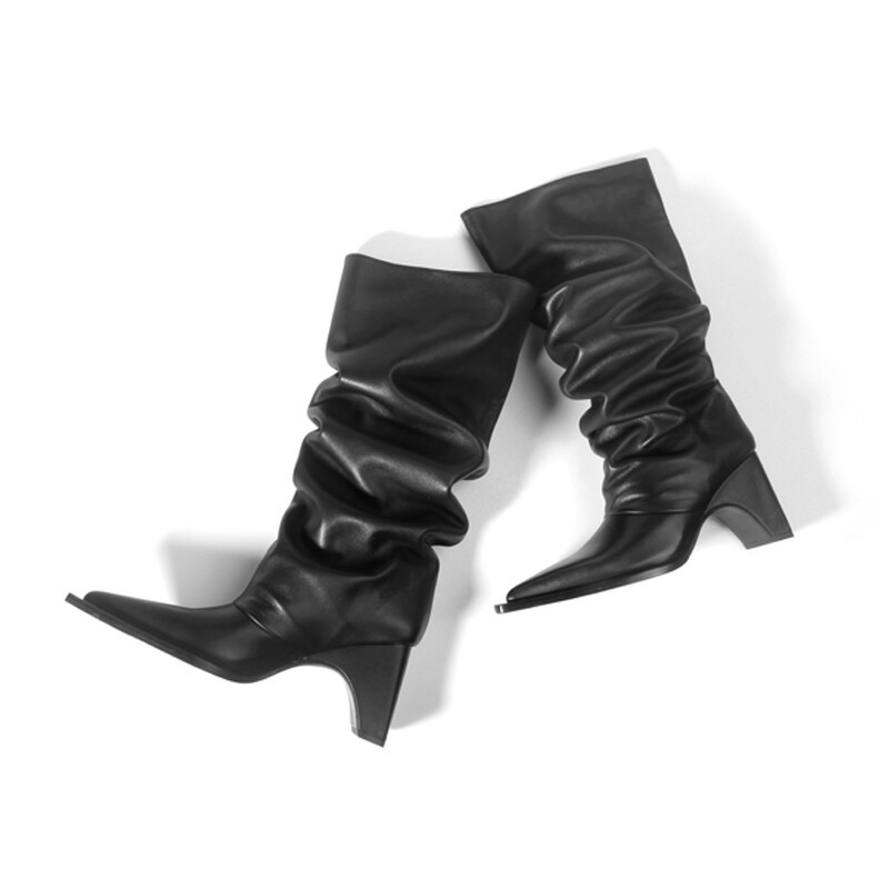 Slouch boots