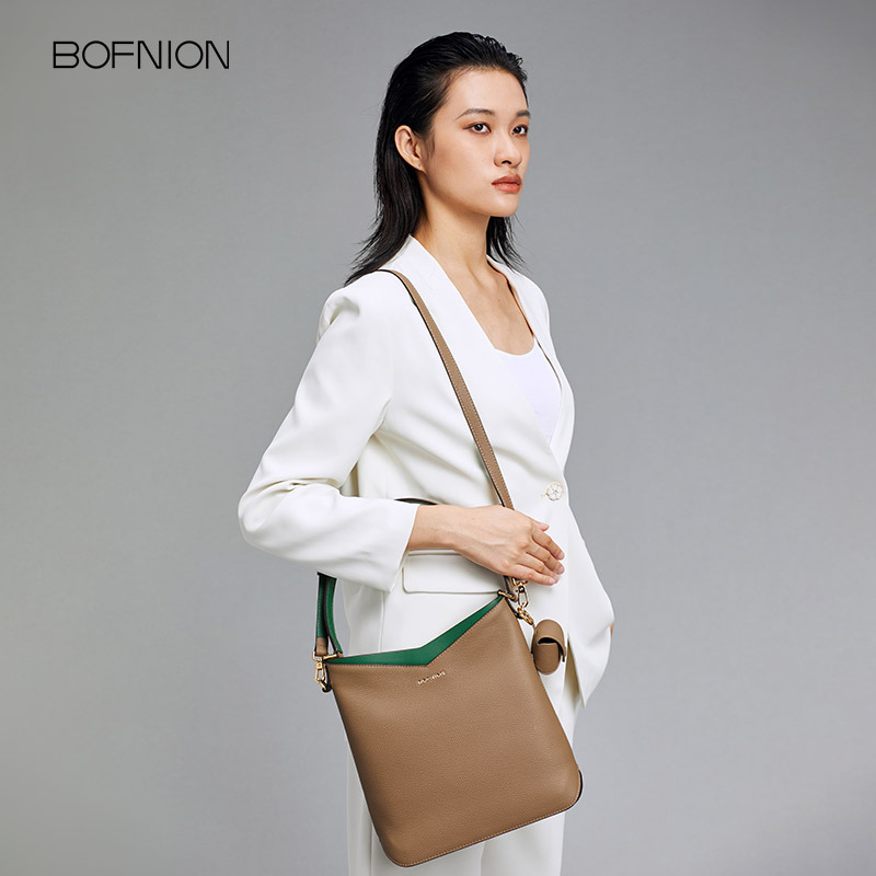 Medium Leather “Bucket bag” Series