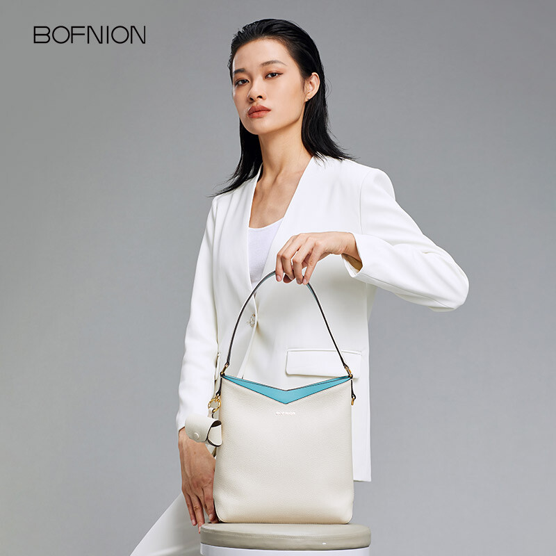 Medium Leather “Bucket bag” Series