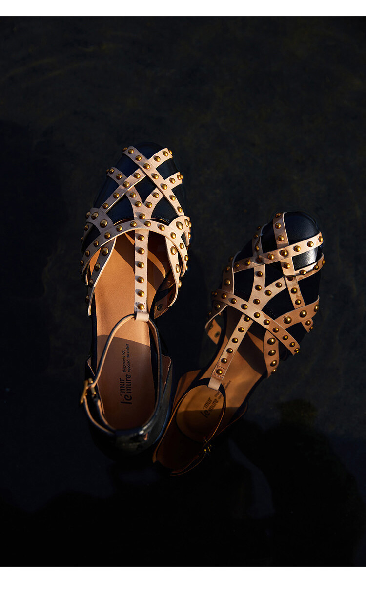 Metallic girl sandals