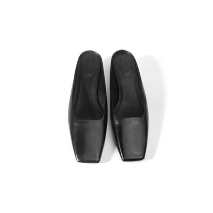 SIMPLE PEEP-TOE SLIP-ON SANDALS