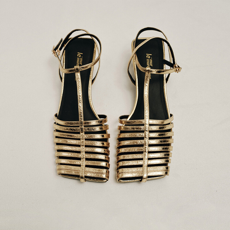 Roman-style hollow-out shoes