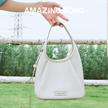 Woven Flat Bucket Bag Small