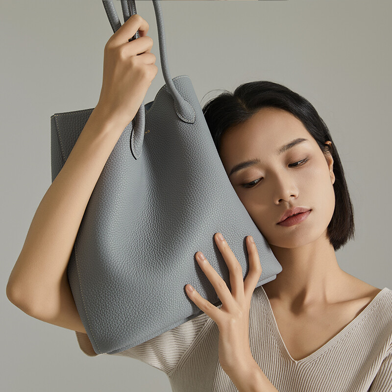 Simple Feeling Handbag