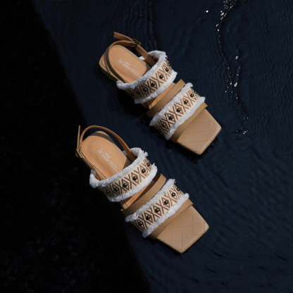 Roman checkered sandals