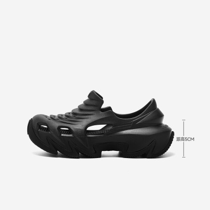 Dragon spike shoes