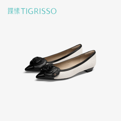 Camellia Flat Shoes