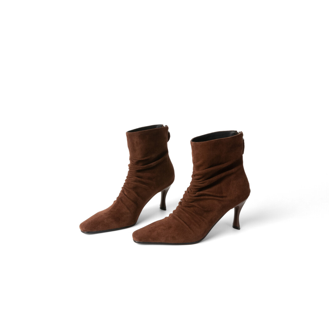 Wrinkled Stiletto Boots