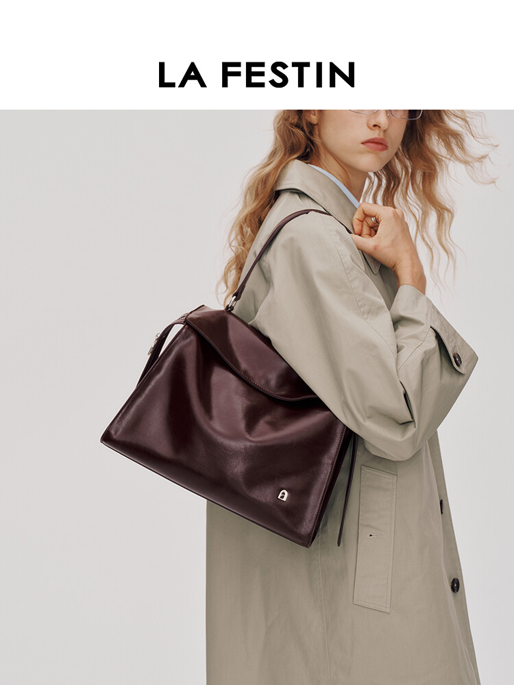 Folded Ear Series Leather Bag