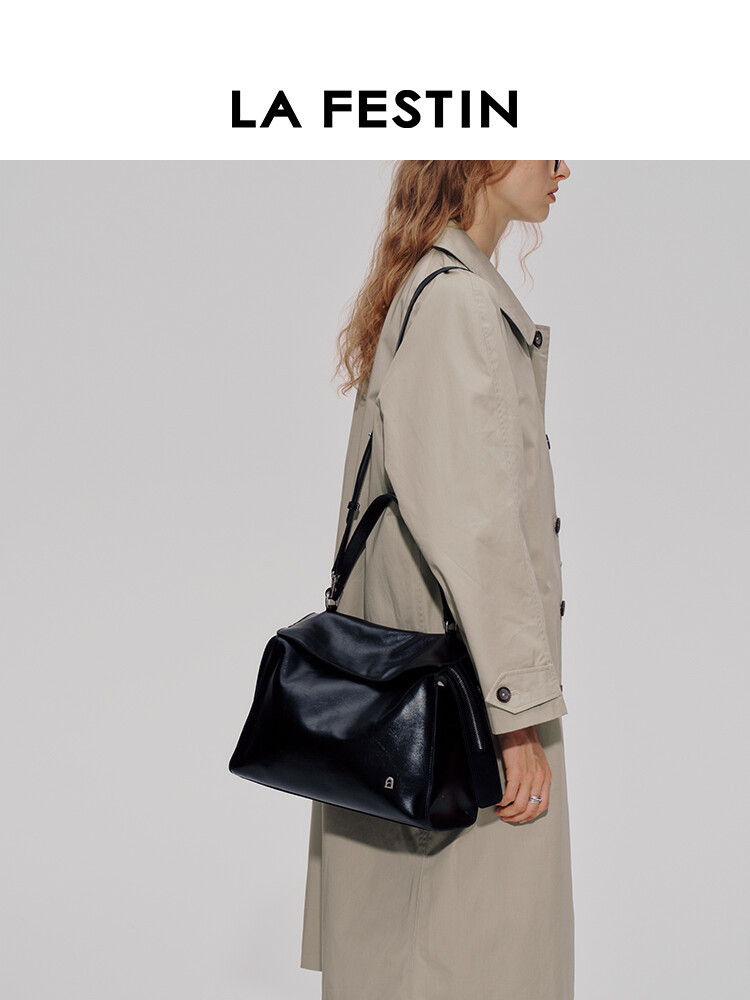 Folded Ear Series Leather Bag
