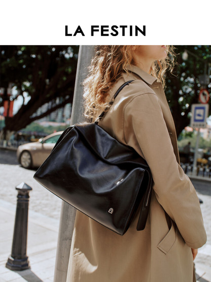 Folded Ear Series Leather Bag