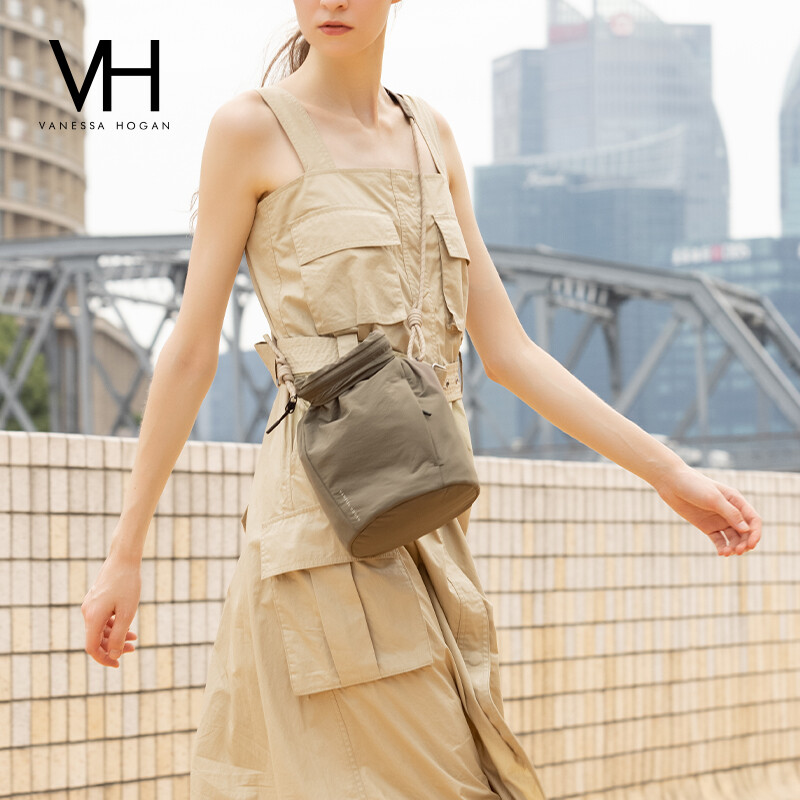 Active Water Bucket Bag