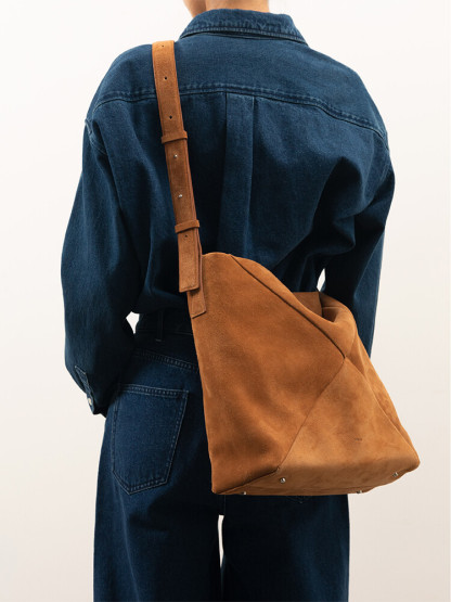FACET SOFT Leather Tote Bag 